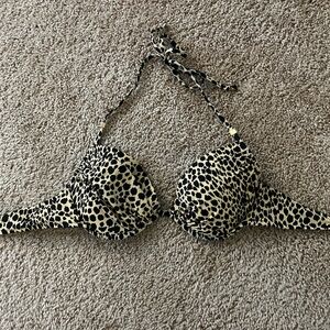 Victoria’ Secret bikini top